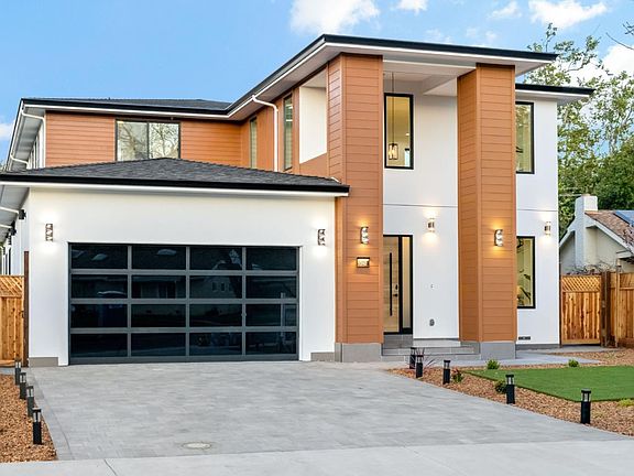 3rd image of 1040 W Riverside Way