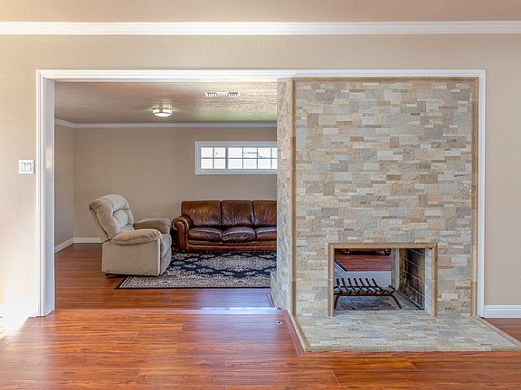 5th image of 5915 Arabella St