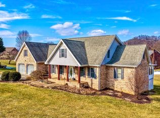 604 Snapps Ferry Rd, Kingsport, TN 37663