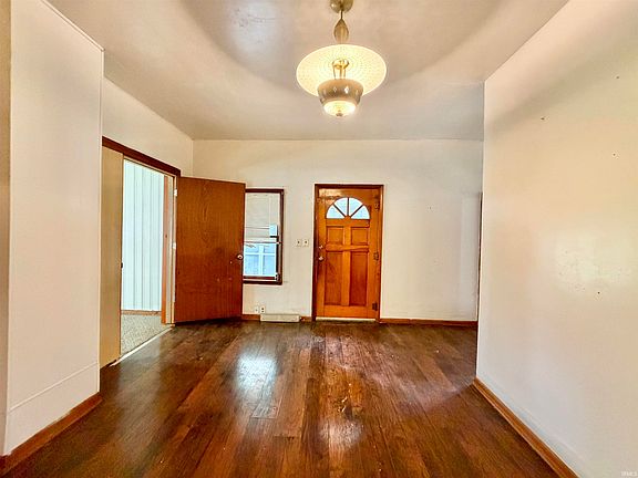 4th image of 1527 High St