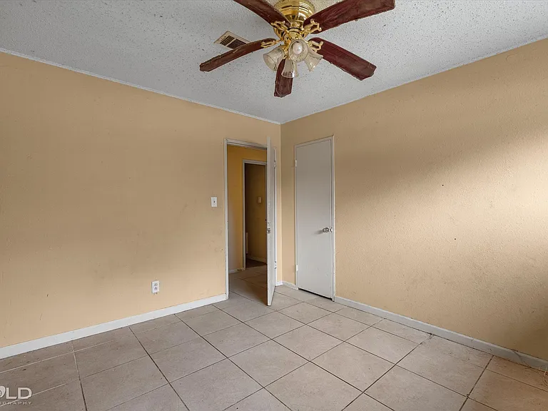 3051 Amherst St — Photo 14