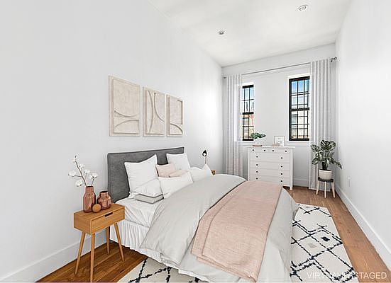 4th image of 861 Halsey St #3