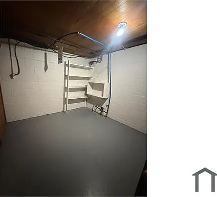 9310 Littlefield St — Photo 14