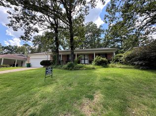 2105 Gunpowder Rd, Little Rock, AR 72227