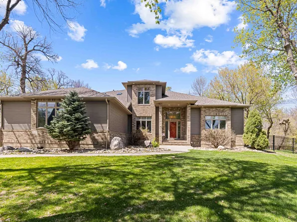 137 49th Ave E, West Fargo, ND 58078