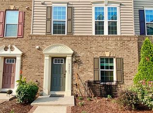 42643 Freistadt Sq, Sterling, VA 20166