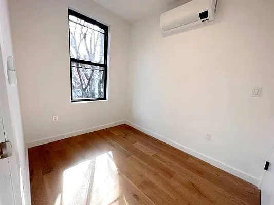 Rented by Brooklyn Property Group LLC | media 29