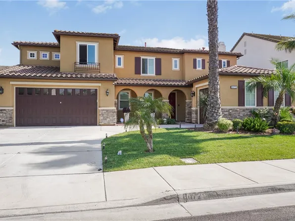 8072 River Bluffs Ln, Corona, CA 92880