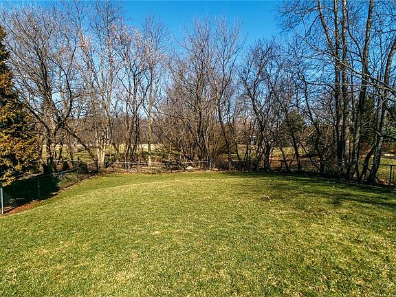 3rd image of 1039 Roy Marsh Dr