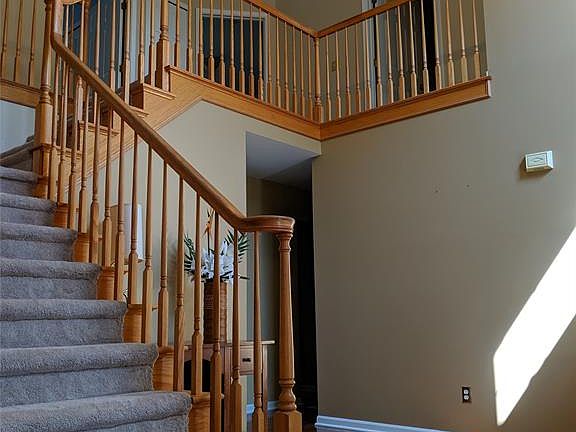 4th image of 39752 Manchester Ct