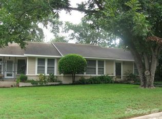 701 E Mansfield St, Brenham, TX 77833