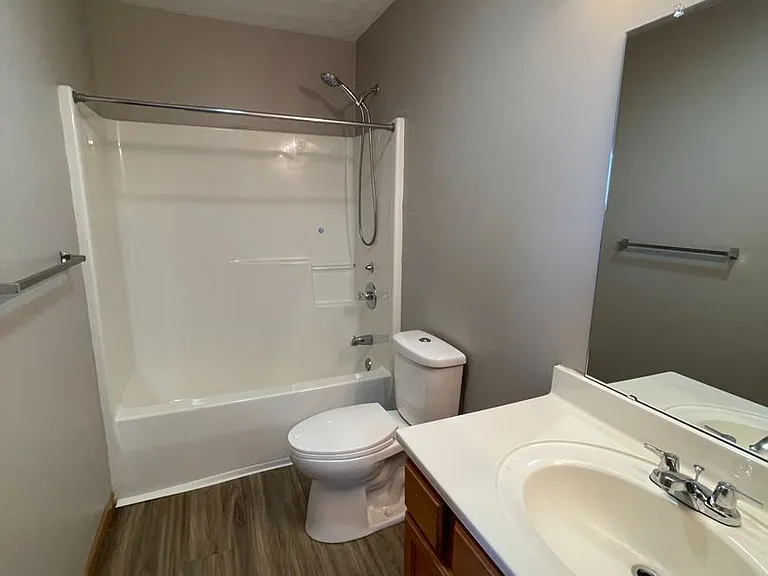 3368 Edison Dr — Photo 11