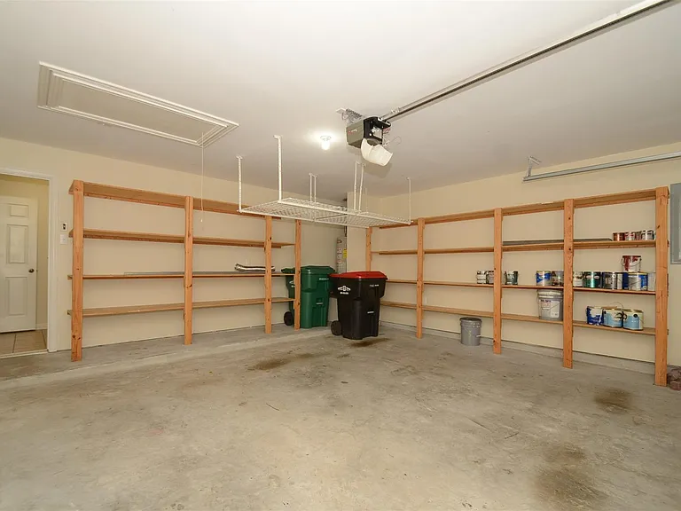 23207 Dewflower Dr — Photo 35