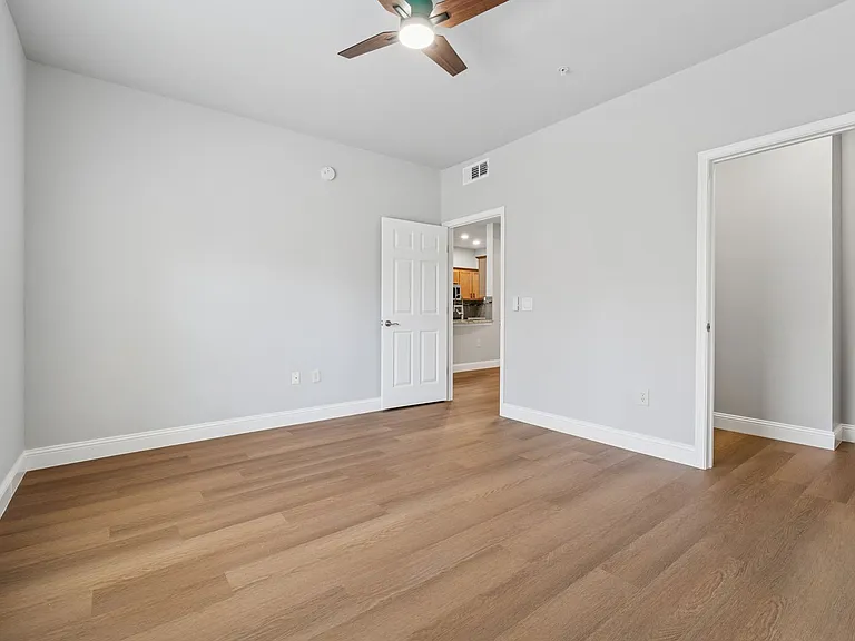 2700 Pine Tree Rd NE #1115 — Photo 15