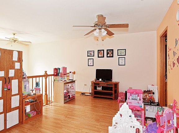4th image of 16035 Pine Dr #6035