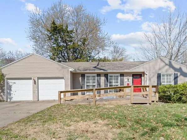 6912 W 77th Ter, Overland Park, KS 66204