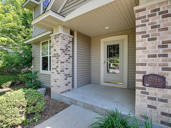 2nd image of 10066 Toledo Dr N