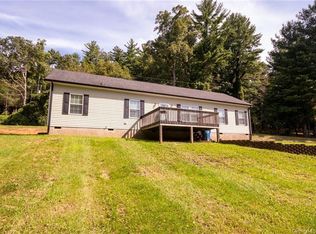 37 Haynes Blvd, Hendersonville, NC 28792