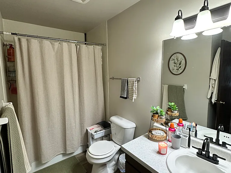 2703 Thomas Dr #7 — Photo 10