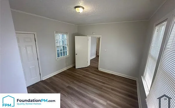 2092 E McLemore Ave — Photo 11