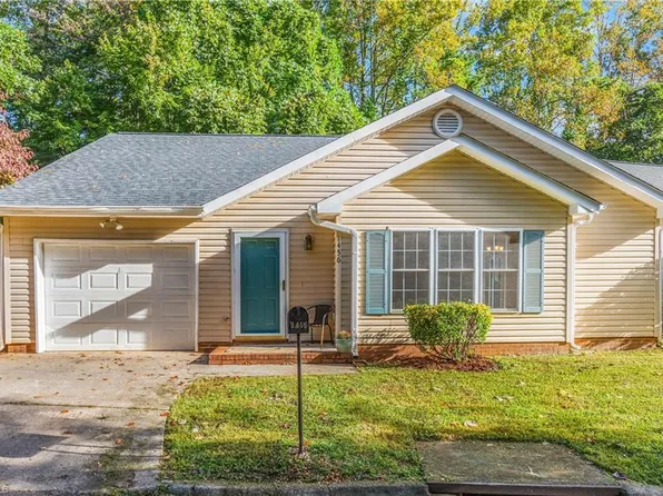 1456 Lewisburg Pointe Dr, Clemmons, NC 27012