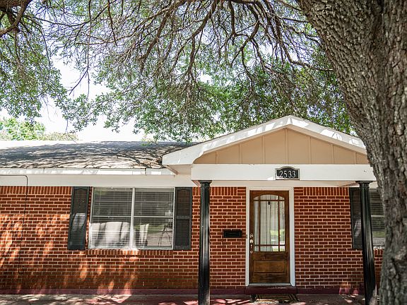 3rd image of 2533 Captain Sawyer Dr