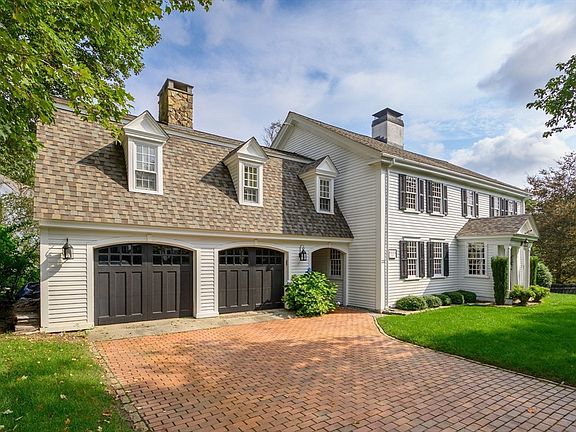 2nd image of 233 Washington St