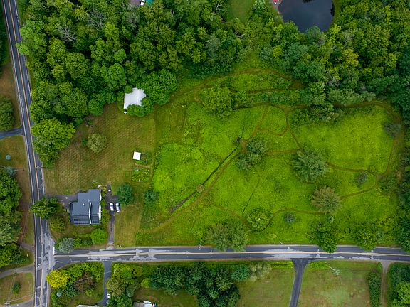 4th image of 653 Coy Road
