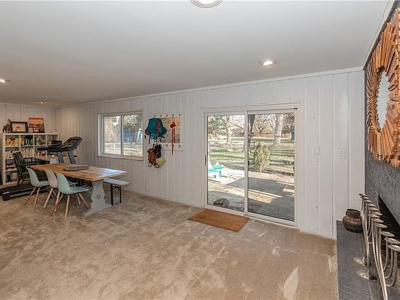 4th image of 8035 Hoover Ln