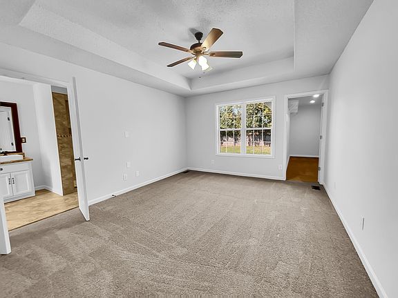 5th image of 2620 Marymont Dr
