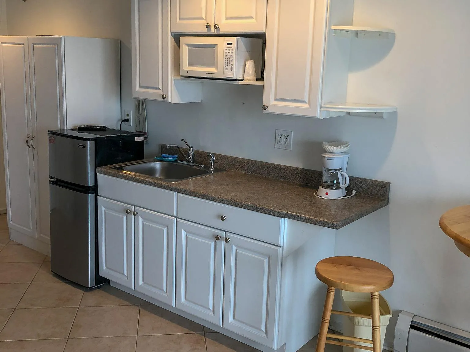 Studio, 308 sqft, $1,300 — Photo 1