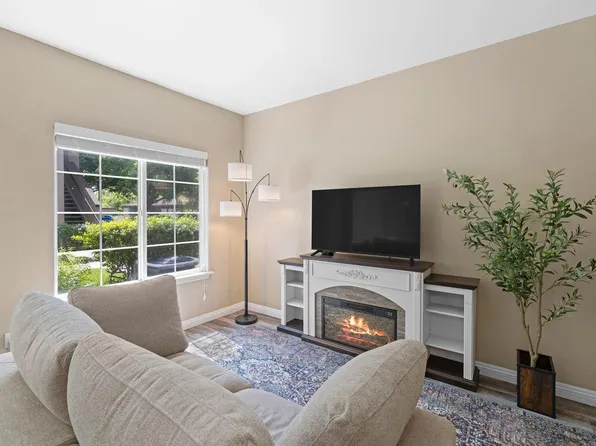 4200 E Commerce Way Unit 2414, Sacramento, CA 95834