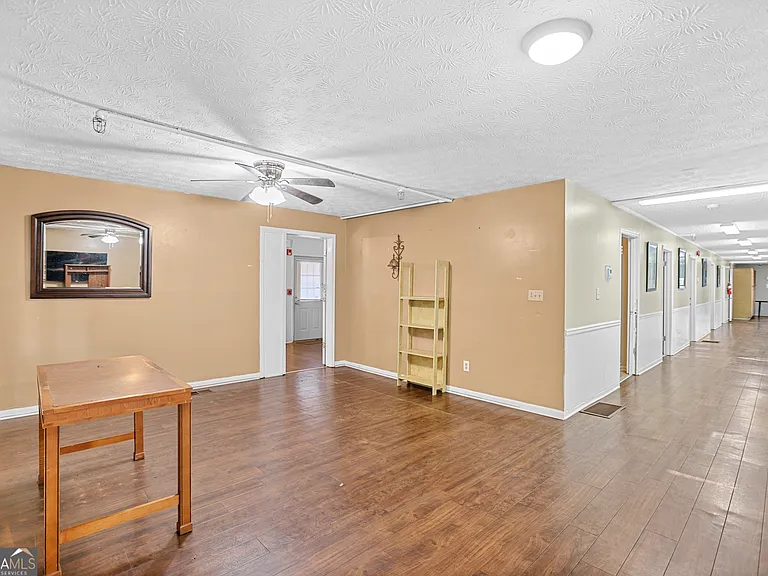 492 Pine Rd — Photo 3