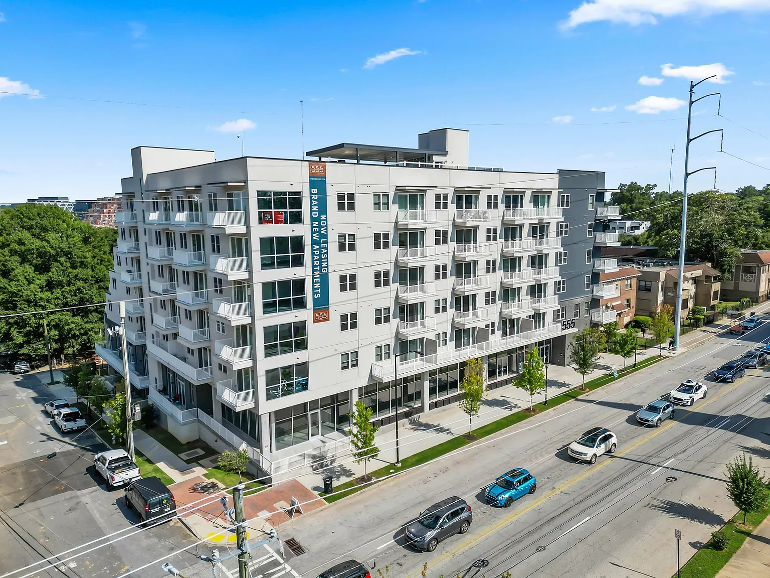555 Boulevard — Photo 4