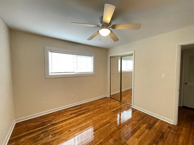 136 Grady Ave — Photo 9