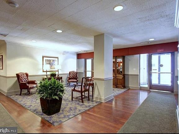 3rd image of 1101 Saint Paul Pl #1608