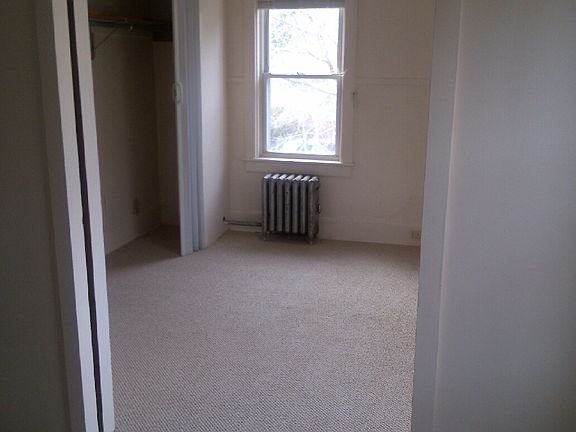 3rd image of 15 Cherry Street Ct