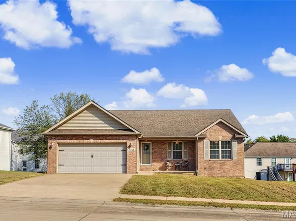 1642 Jackson Ridge Dr, Jackson, MO 63755
