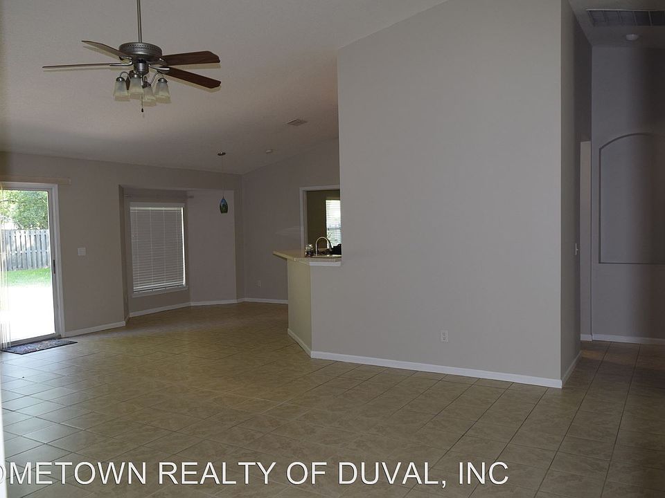 1st image of 168 Elmwood Dr