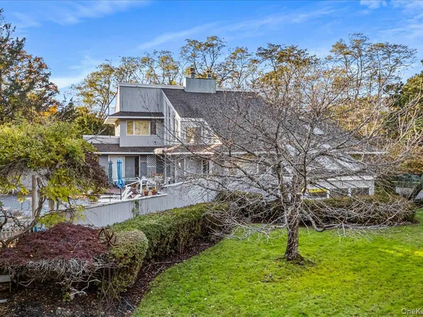 (undisclosed Address), Westhampton, NY 11977