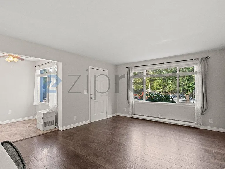 833 16th Ave — Photo 7