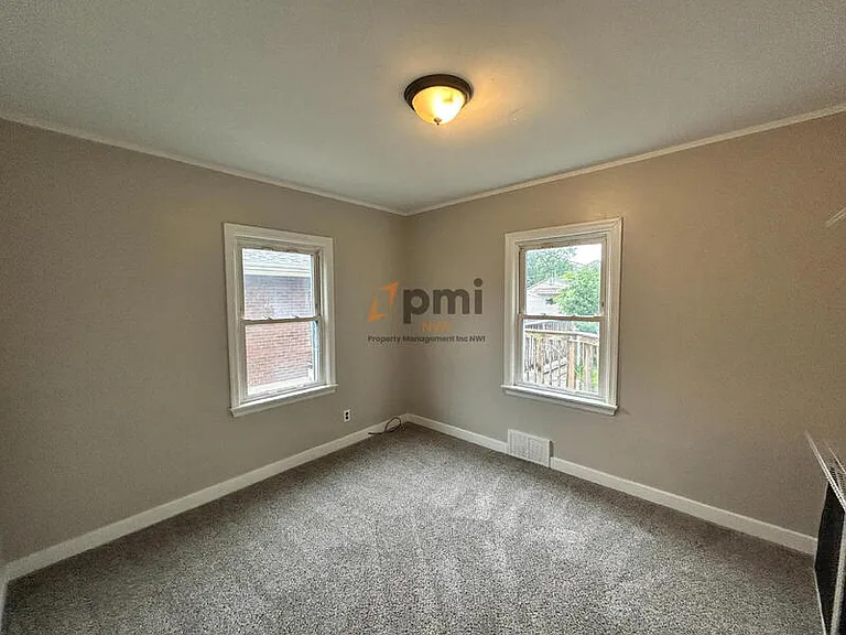 616 Burton Ct — Photo 11