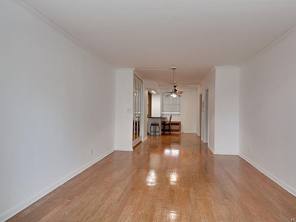4th image of 5800 Arlington Ave APT 1K