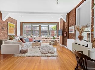 135 W 3rd St APT 2, New York, NY 10012