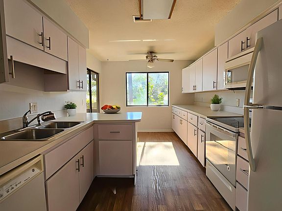 3rd image of 9002 Brighton Ct #2E