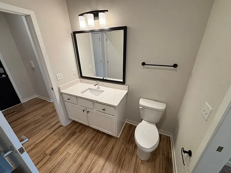The Outlook Apartments — Photo 57