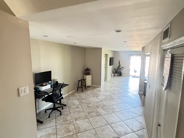 6505 Liberty Ave #D2 — Photo 5