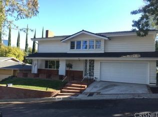 5868 Rolling Rd, Woodland Hills, CA 91367