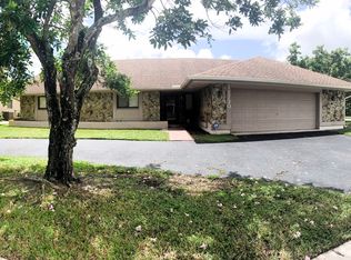 11730 NW 23rd St, Pembroke Pines, FL 33026