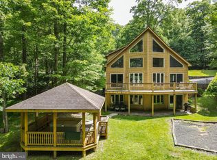 18 Mountainside Ct, Oakland, MD 21550